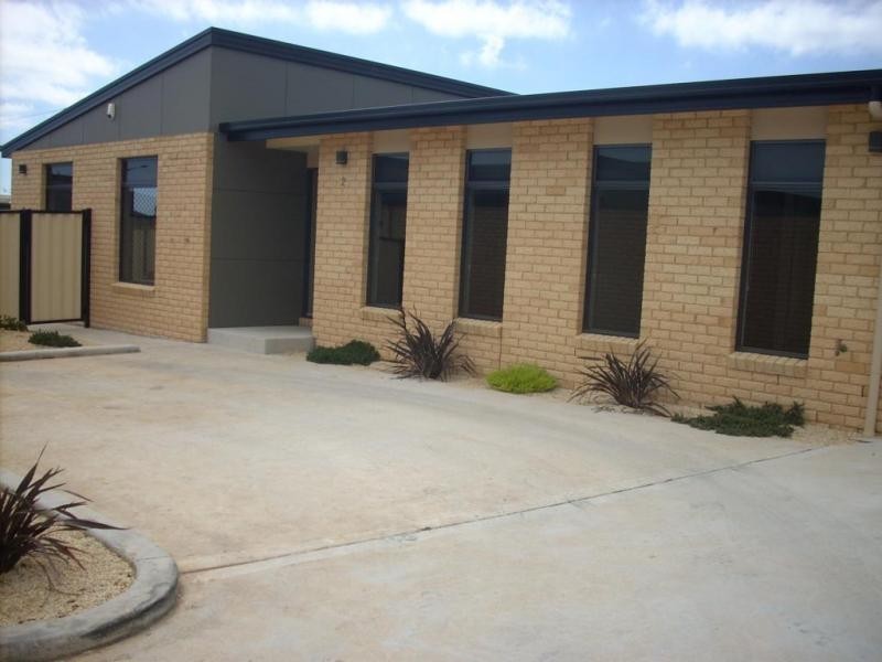 2/23 Skyline Drive, Ambleside TAS 7310