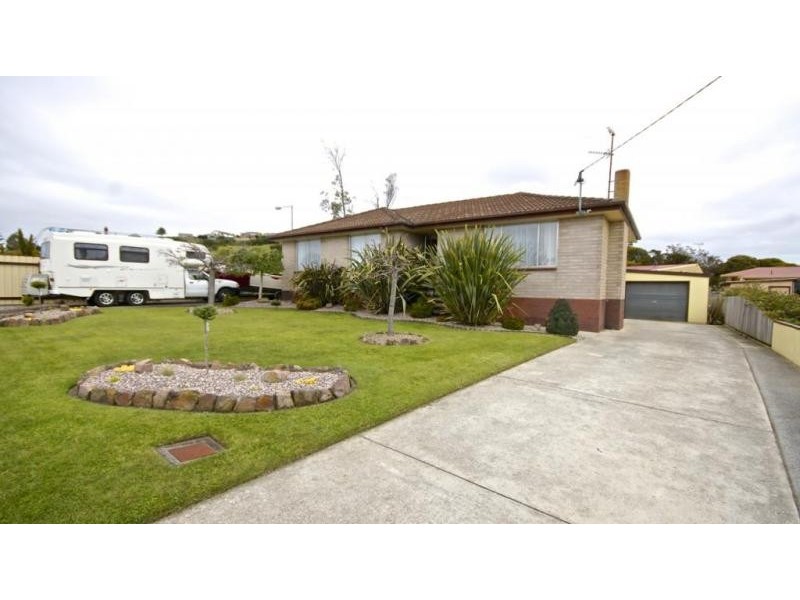 30 Clara Street, West Ulverstone TAS 7315