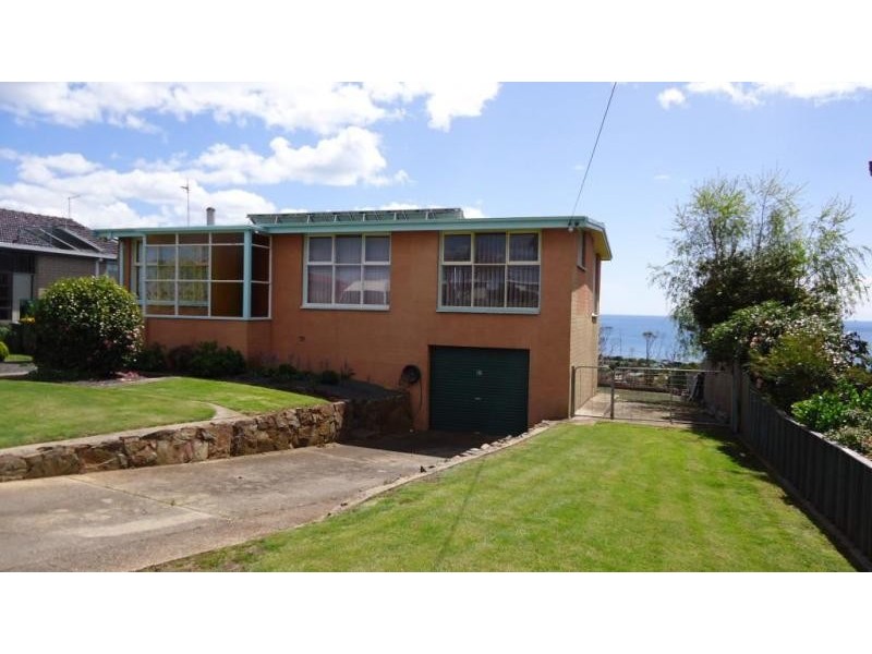 14 Highfield Crescent, Ulverstone TAS 7315