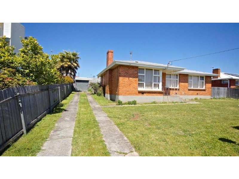 7 Willow Avenue, Devonport TAS 7310