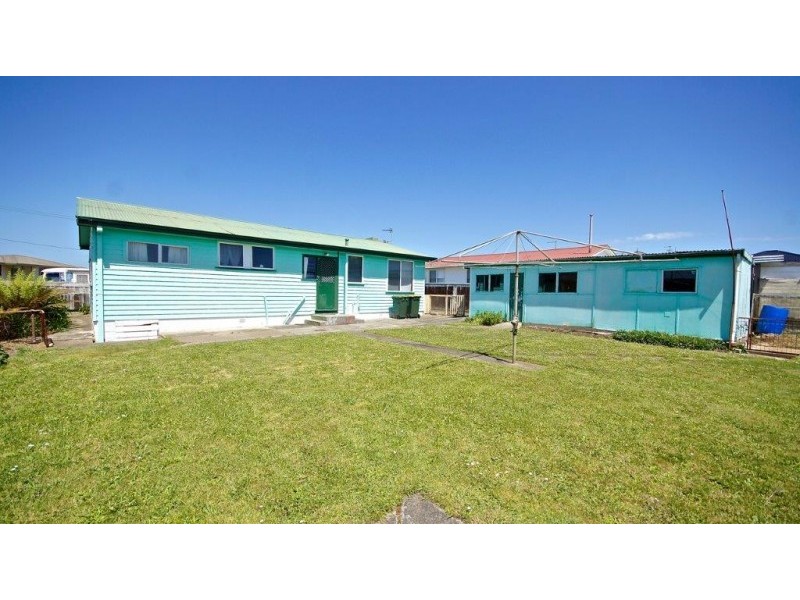 12 Waniora Street, Devonport TAS 7310