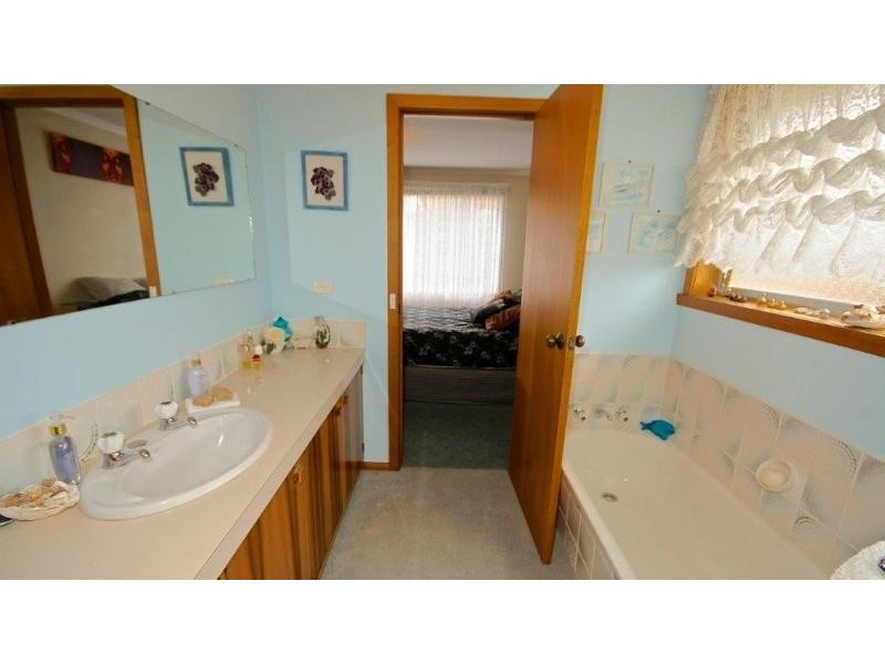 17 Marine Street, East Devonport TAS 7310