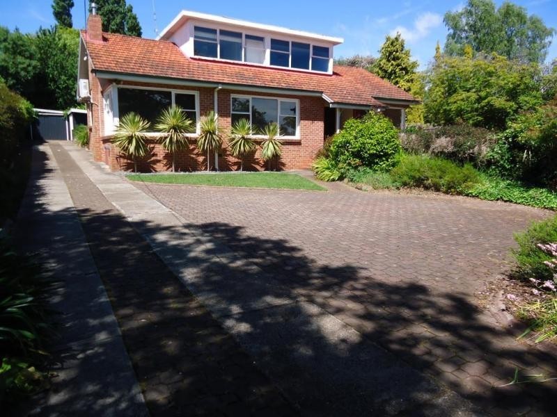 101 Best Street, Devonport TAS 7310