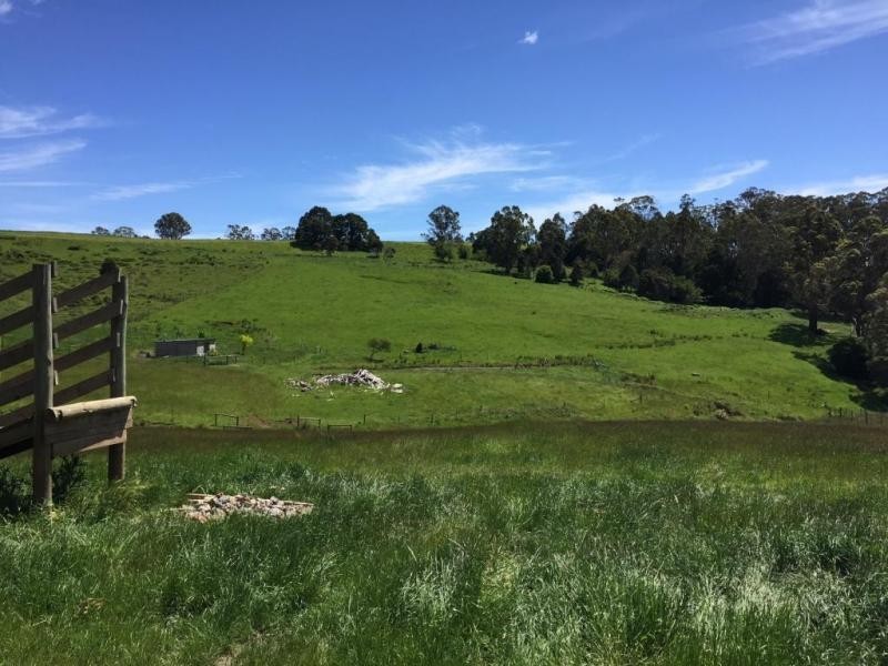 * Hardwicks Road, Sunnyside TAS 7305