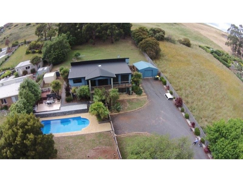 39 River Road, Ambleside TAS 7310