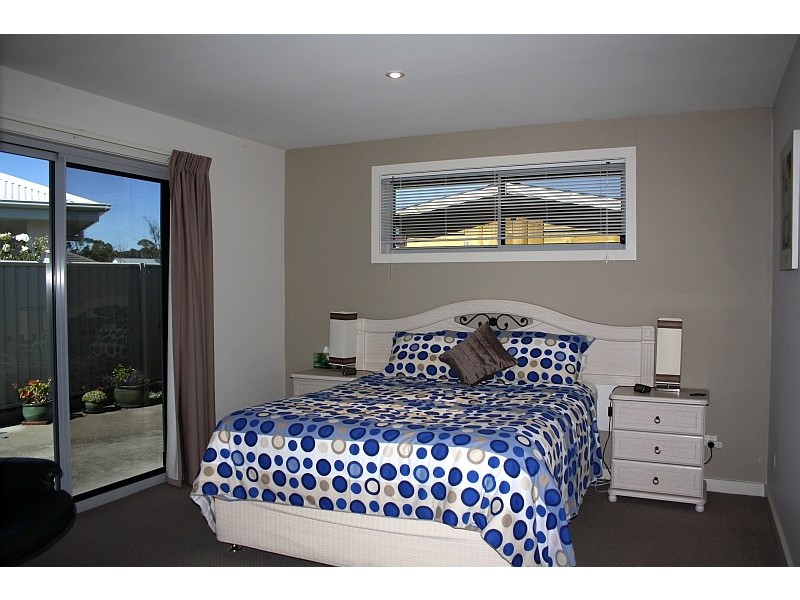 16 Fairway Crescent, Shearwater TAS 7307