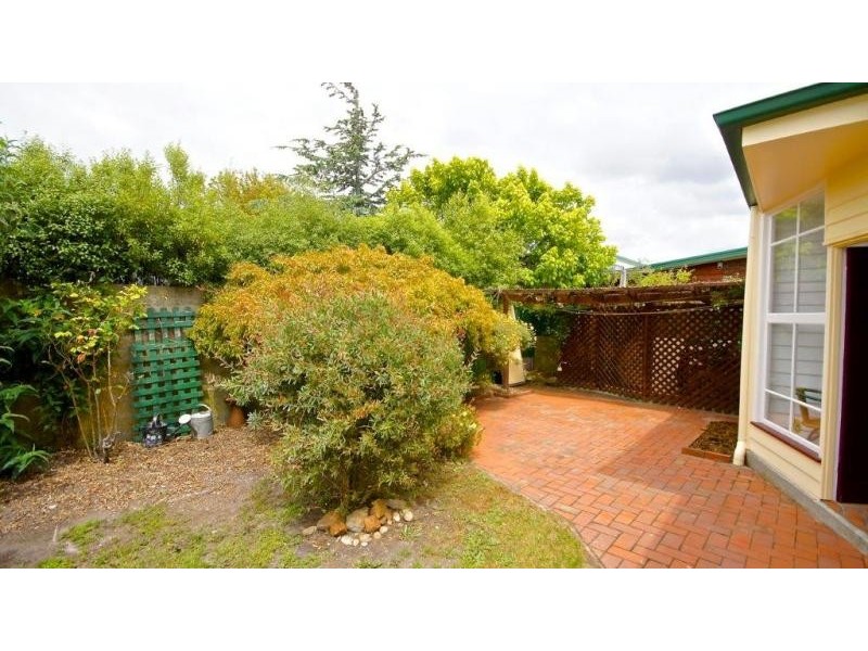 19 Nicholls Street, Devonport TAS 7310