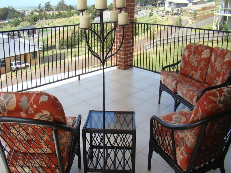 35 McCall Terrace, Devonport TAS 7310