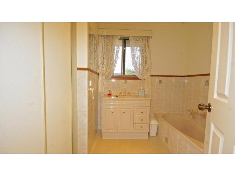 264 Ironcliffe Road, Penguin TAS 7316