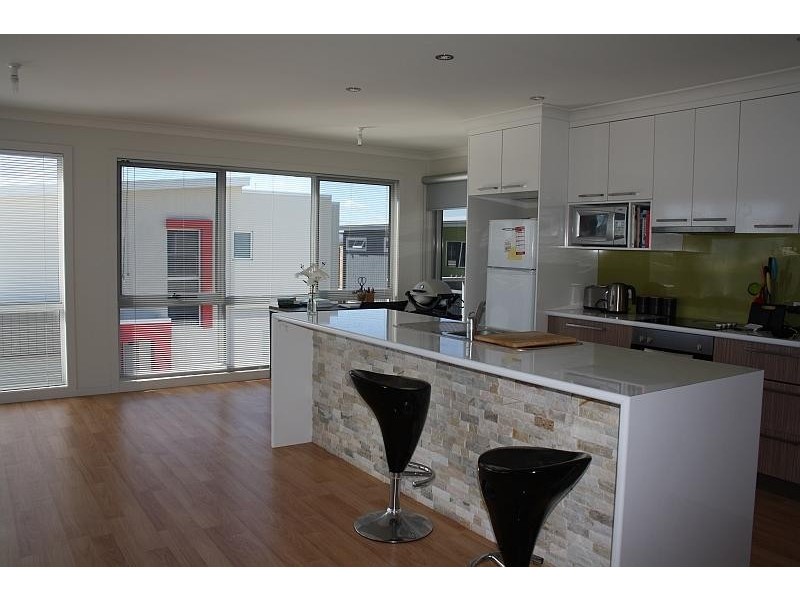2/3 Arthur Street, Shearwater TAS 7307
