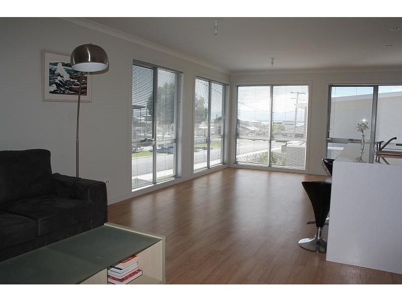 2/3 Arthur Street, Shearwater TAS 7307