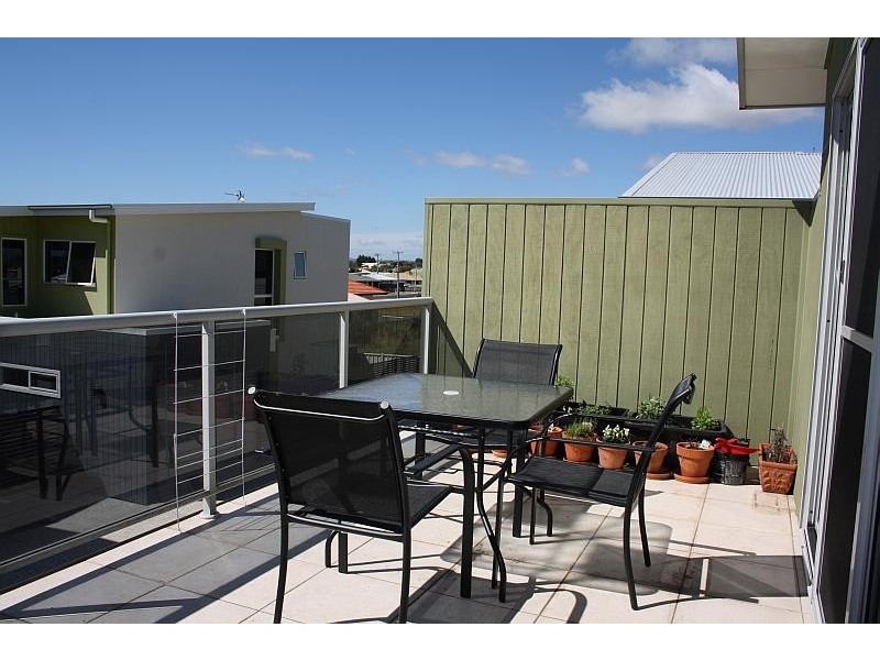2/3 Arthur Street, Shearwater TAS 7307