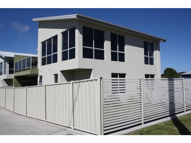 2/3 Arthur Street, Shearwater TAS 7307