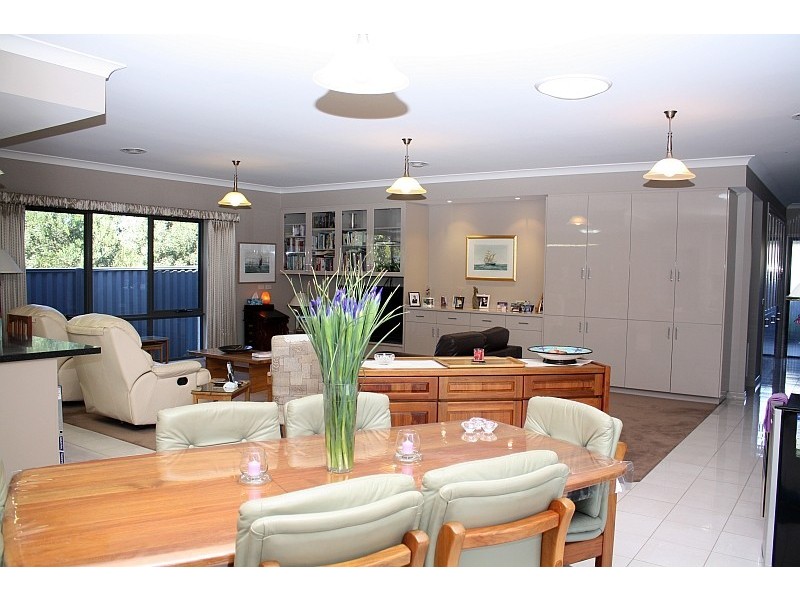 3 Damon Drive, Shearwater TAS 7307