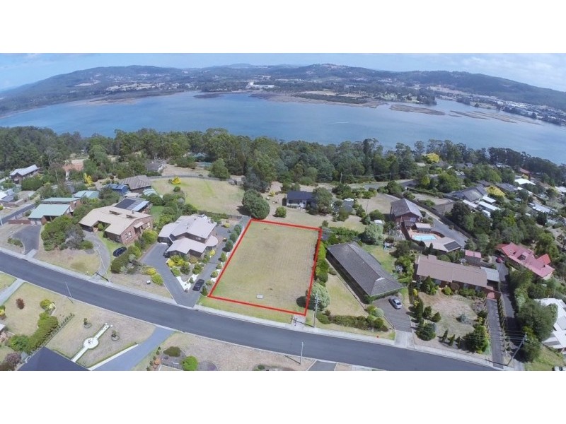 32 Highfield Road, Ambleside TAS 7310
