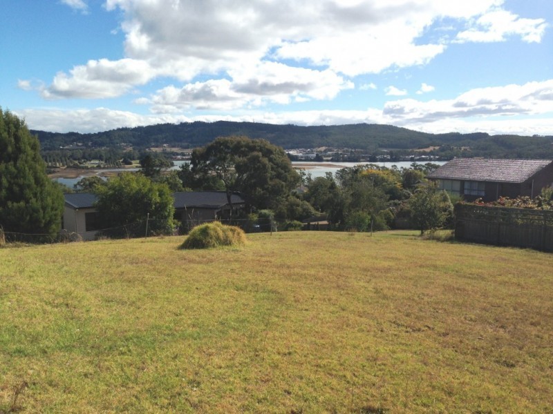 32 Highfield Road, Ambleside TAS 7310