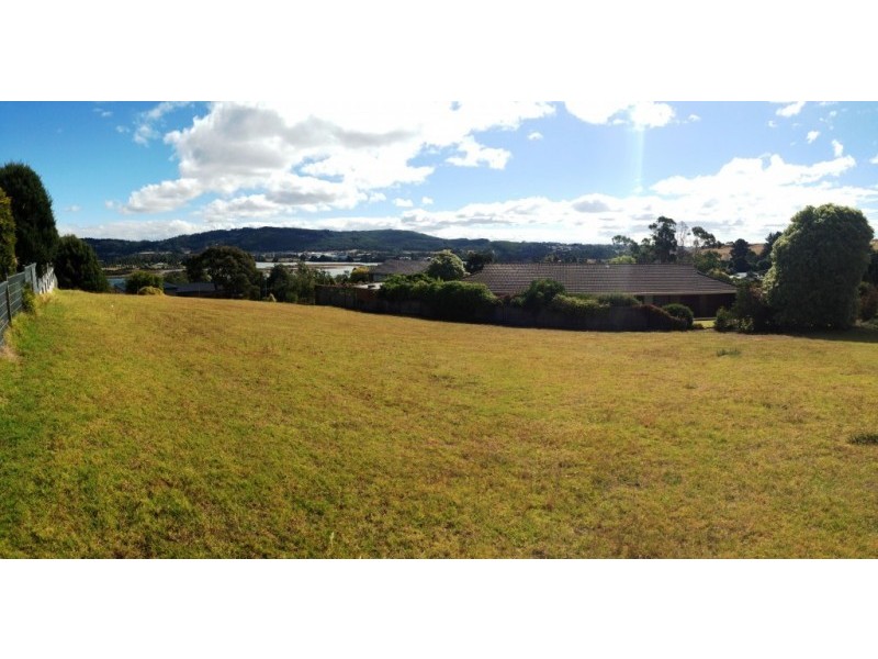 32 Highfield Road, Ambleside TAS 7310