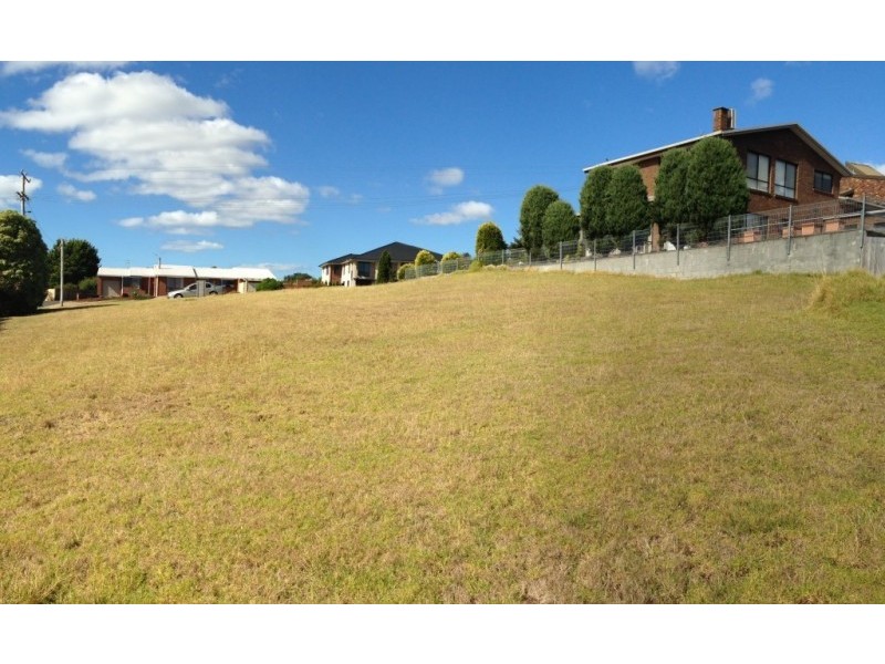 32 Highfield Road, Ambleside TAS 7310