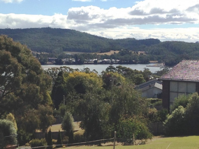 32 Highfield Road, Ambleside TAS 7310