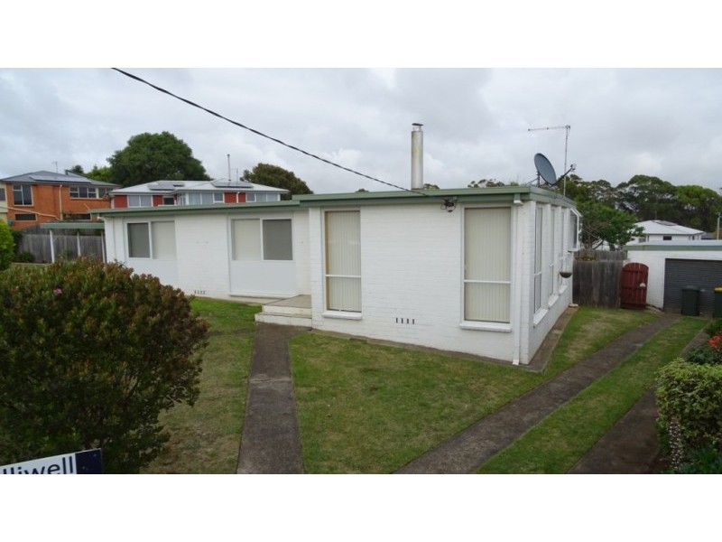 14 Glen Court, Devonport TAS 7310