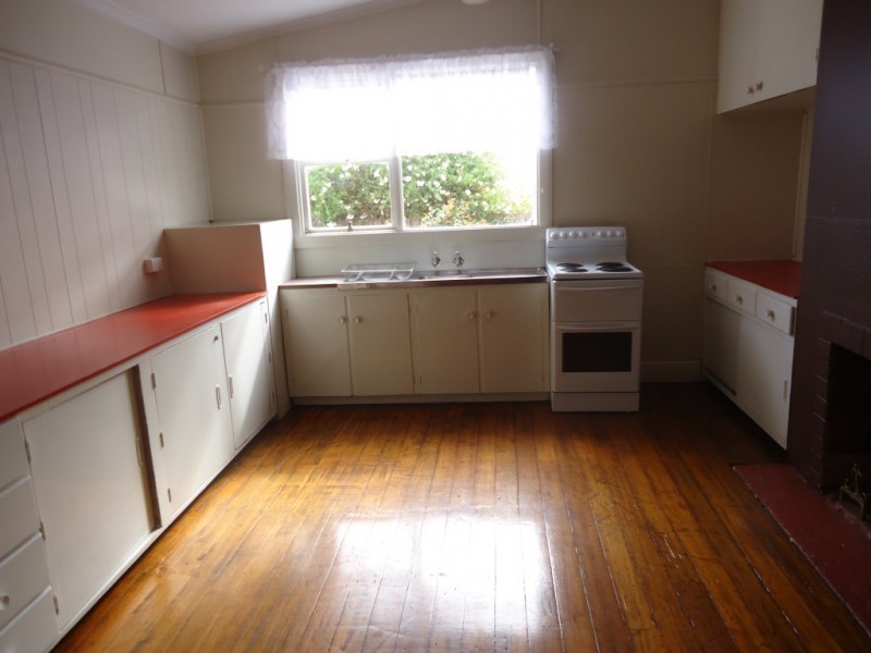 100 Wenvoe St, Devonport TAS 7310