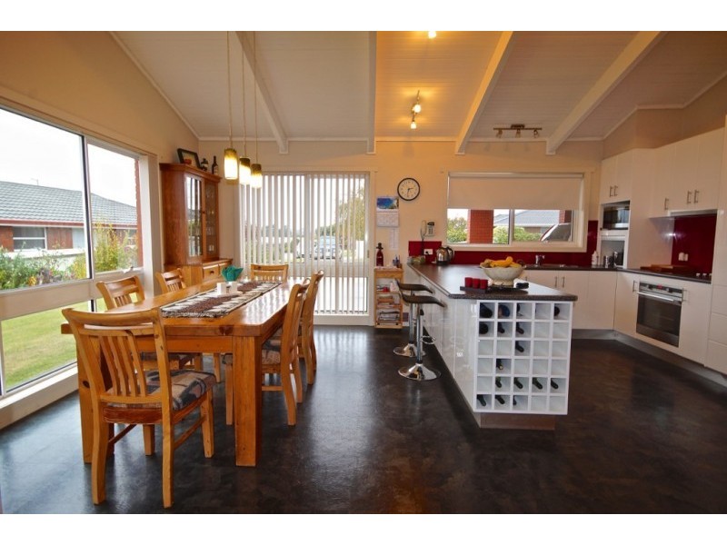 18 Nathan Court, East Devonport TAS 7310