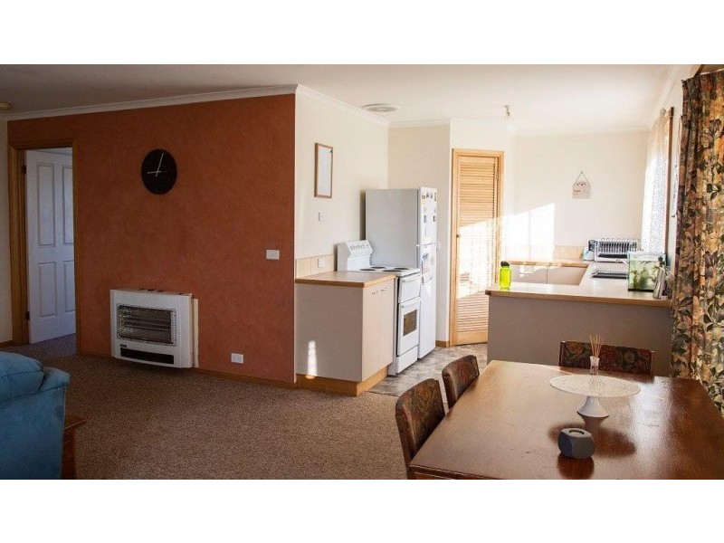 2/111 George Street, Devonport TAS 7310