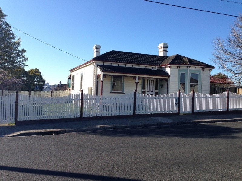 25 Hiller Street, Devonport TAS 7310