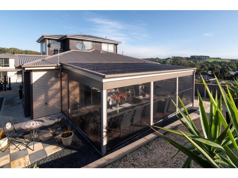 2/9 Tomarah Crescent, Devonport TAS 7310