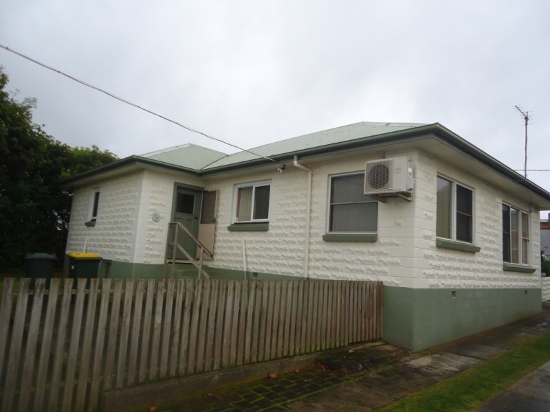137 George Street, Devonport TAS 7310