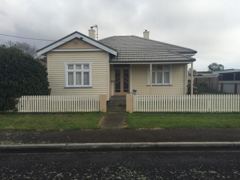 60 Macfie Street, Devonport TAS 7310
