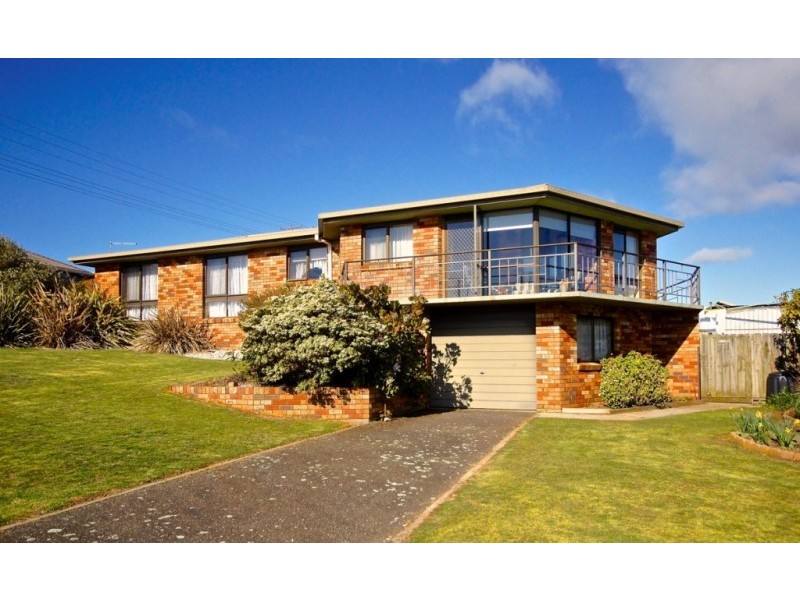 154 Caroline Street, East Devonport TAS 7310