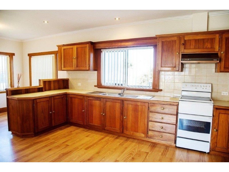 137 George Street, Devonport TAS 7310
