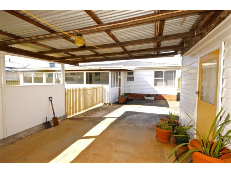 11 Highview Crescent, Devonport TAS 7310