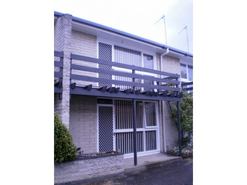 5/32 Victoria Parade, Devonport TAS 7310