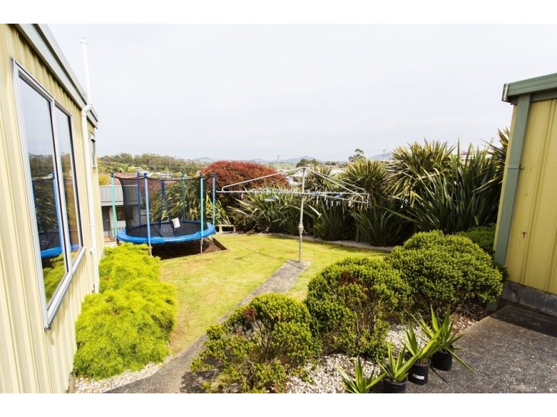 77 Upper Maud Street, West Ulverstone TAS 7315