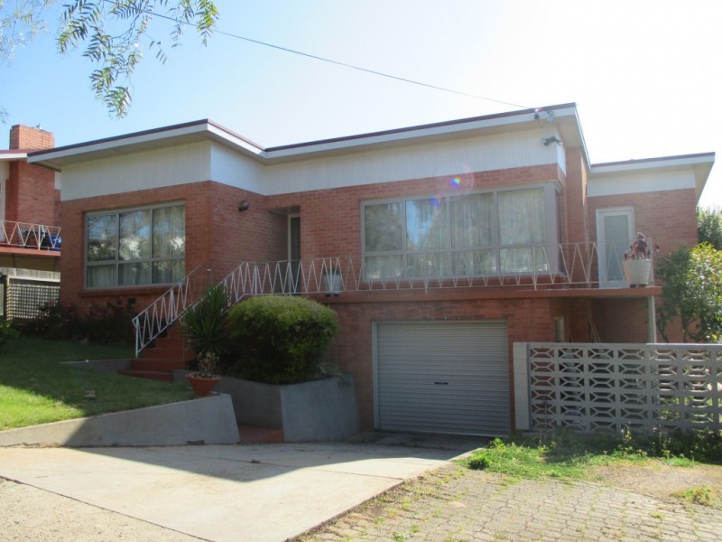 19 William Street, Devonport TAS 7310