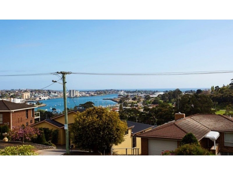 60 Sunbeam Crescent, East Devonport TAS 7310
