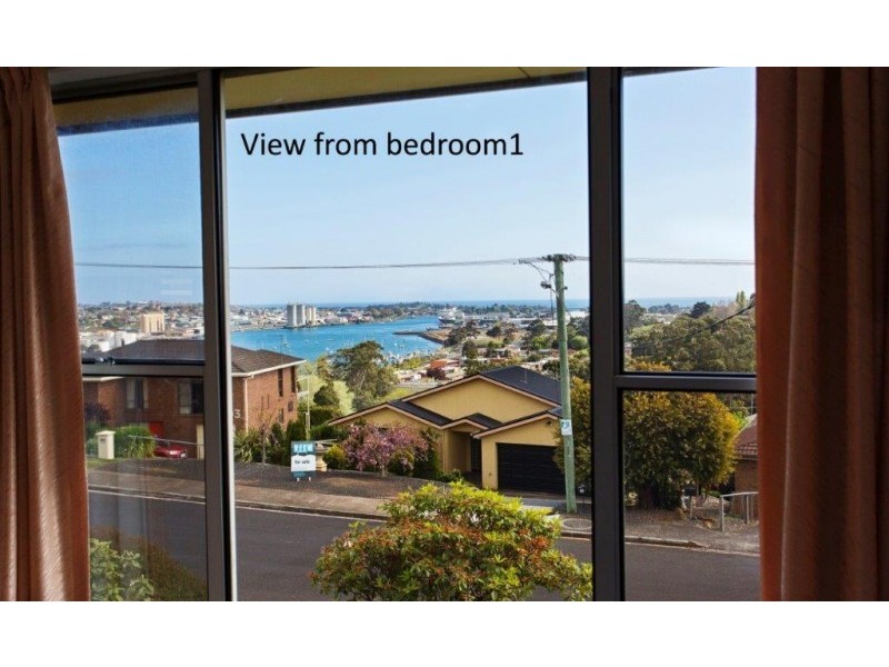 60 Sunbeam Crescent, East Devonport TAS 7310