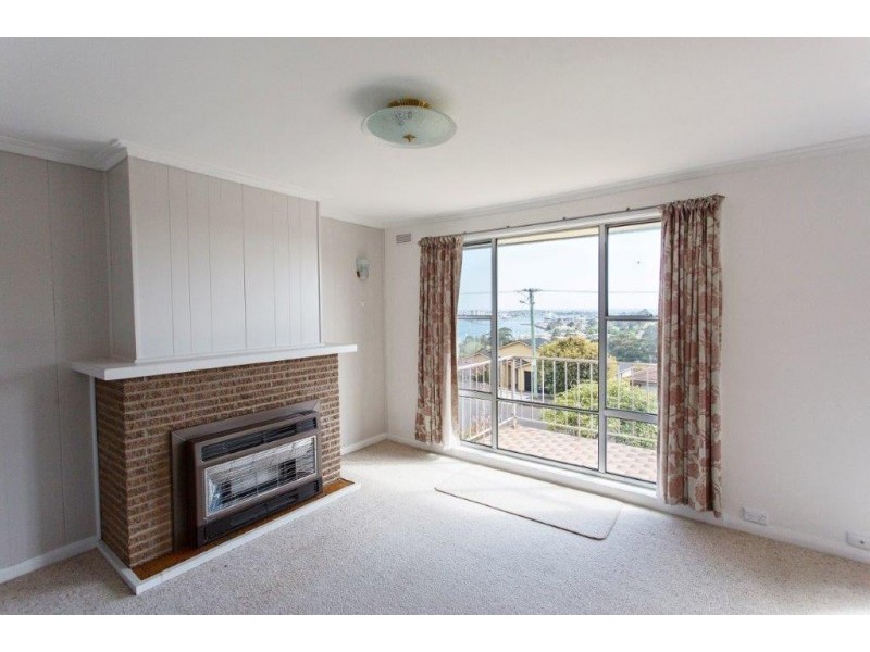 60 Sunbeam Crescent, East Devonport TAS 7310
