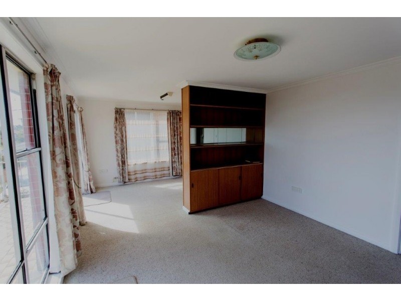 60 Sunbeam Crescent, East Devonport TAS 7310