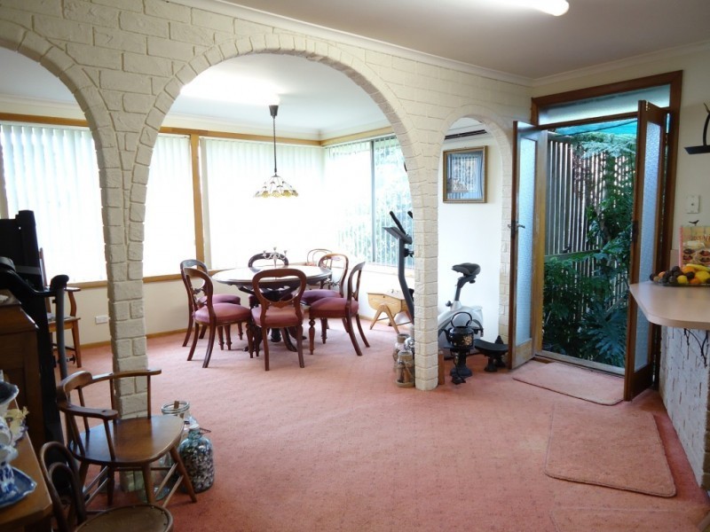 32 Chichester Drive, Devonport TAS 7310