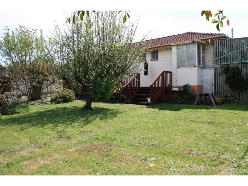 32 Chichester Drive, Devonport TAS 7310