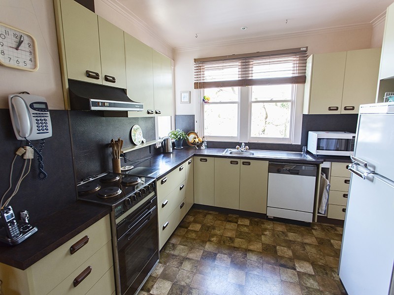 15 Hilltop Avenue, Devonport TAS 7310