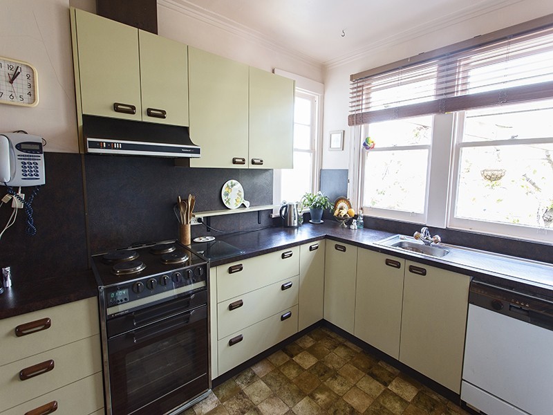 15 Hilltop Avenue, Devonport TAS 7310