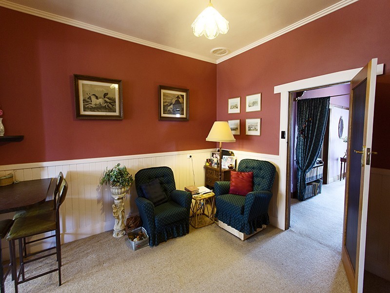 15 Hilltop Avenue, Devonport TAS 7310