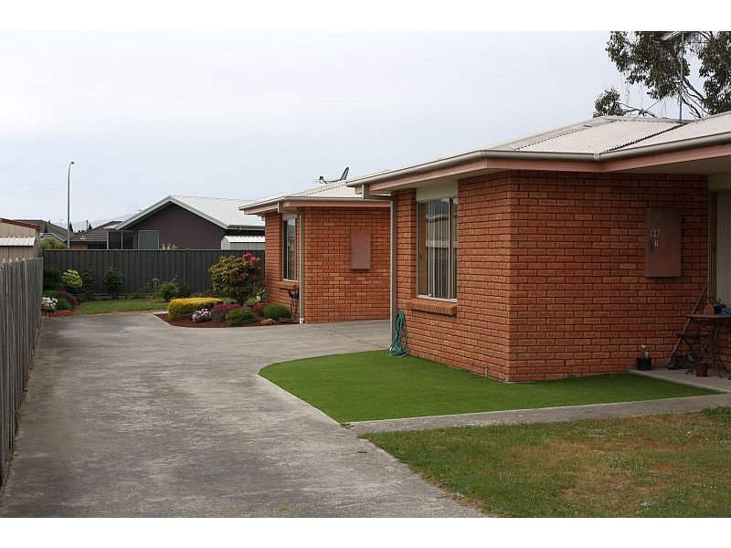 2/99 Alexander Street, Shearwater TAS 7307