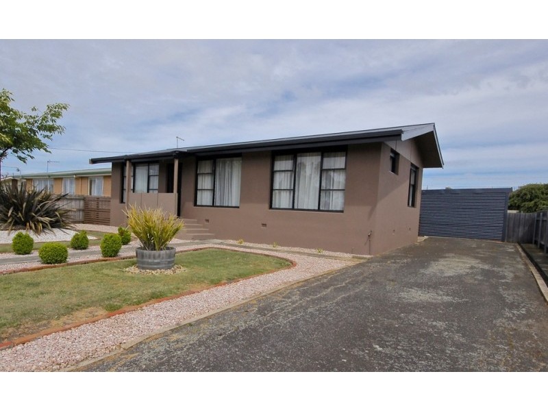 7 College Court, Devonport TAS 7310