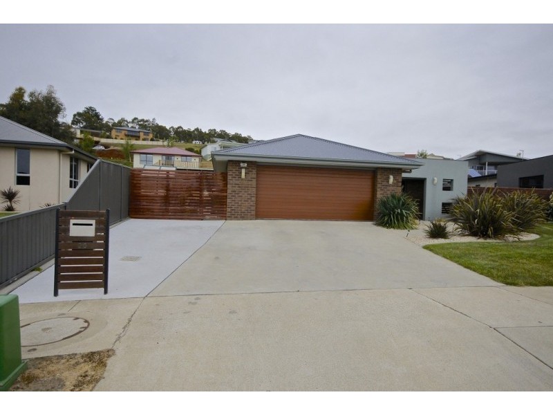 25 Washington Drive, Stony Rise TAS 7310