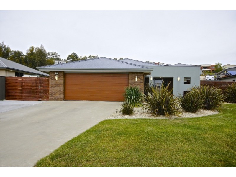 25 Washington Drive, Stony Rise TAS 7310